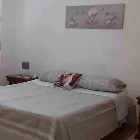 Appartamento La Tisana Per Uso Turistico Roma